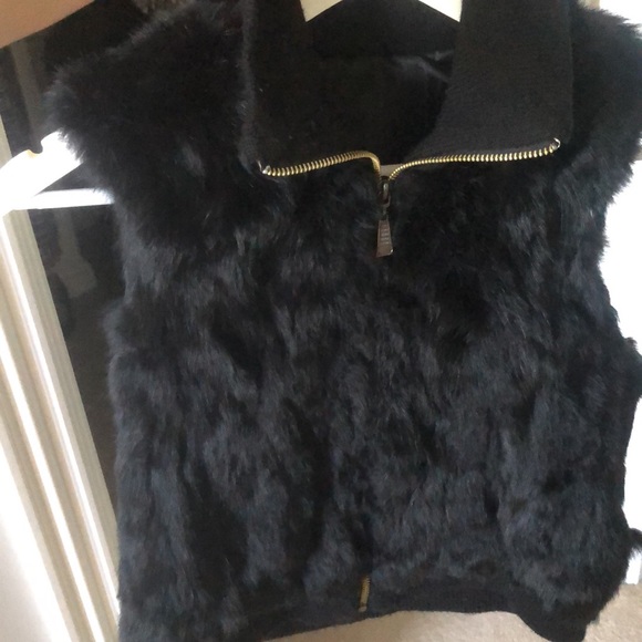 Girls Fur Front Zip Vest - Picture 2 of 7